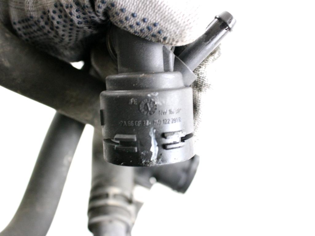 1K0122291R MANICOTTO TUBO ACQUA LIQUIDO RAFFREDDAMENTO VOLKSWAGEN GOLF PLUS 1.4 B 90KW 6M 5P (2009) RICAMBIO USATO