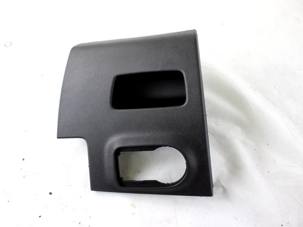 13471360 RIVESTIMENTO INFERIORE CRUSCOTTO LATO SINISTRO OPEL CORSA E 1.2 B 51KW 5M 5P (2016) RICAMBIO USATO