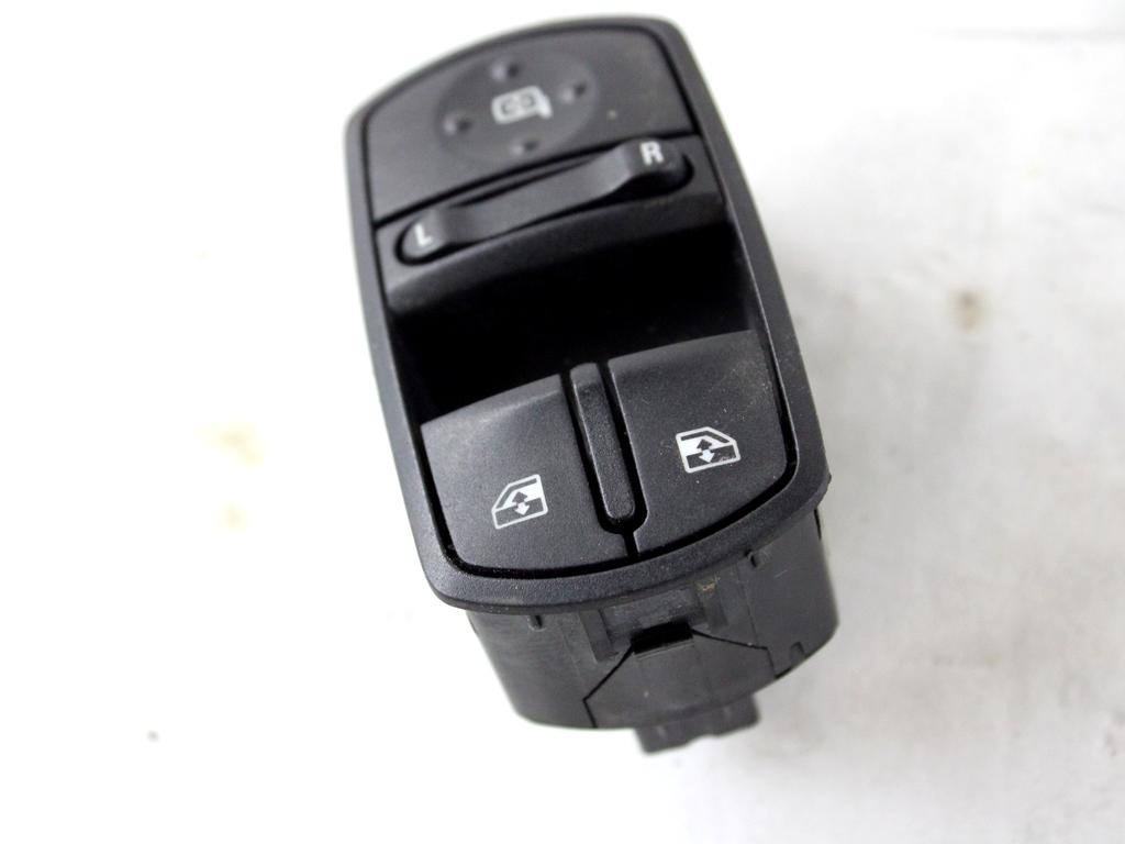 13430017 GRUPPO DI COMANDO ALZA-VETRI ALZA-CRISTALLI PORTA ANTERIORE SINISTRA OPEL CORSA E 1.2 B 51KW 5M 5P (2016) RICAMBIO USATO