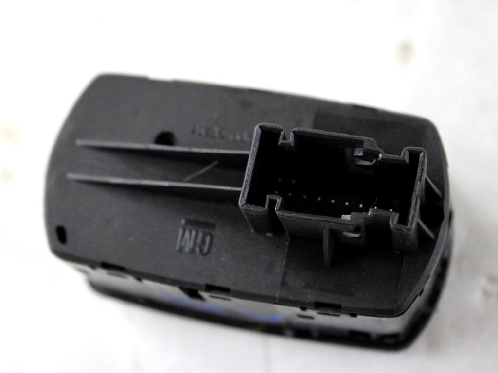 13430017 GRUPPO DI COMANDO ALZA-VETRI ALZA-CRISTALLI PORTA ANTERIORE SINISTRA OPEL CORSA E 1.2 B 51KW 5M 5P (2016) RICAMBIO USATO