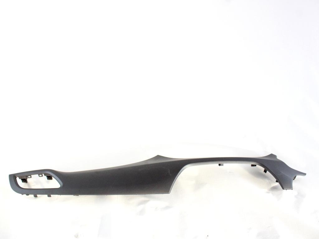 39050125 RIVESTIMENTO CRUSCOTTO LATO DESTRO OPEL CORSA E 1.2 B 51KW 5M 5P (2016) RICAMBIO USATO