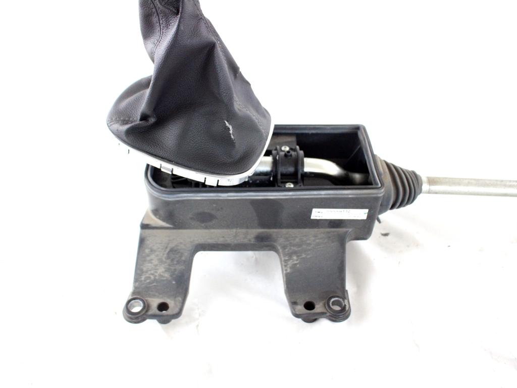 55559132 LEVA POMELLO CUFFIA CORDE CAMBIO MANUALE OPEL CORSA E 1.2 B 51KW 5M 5P (2016) RICAMBIO USATO