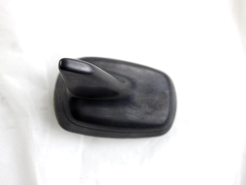 5Q0035507K PINNA ANTENNA TETTO SISTEMA DI NAVIGAZIONE SATELLITARE VOLKSWAGEN T-ROC 1.0 B 85KW 6M 5P (2018) RICAMBIO USATO