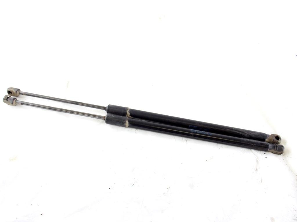 2GA827550A COPPIA PISTONCINI ASTE AMMORTIZZANTI PORTELLONE COFANO POSTERIORE BAULE VOLKSWAGEN T-ROC 1.0 B 85KW 6M 5P (2018) RICAMBIO USATO