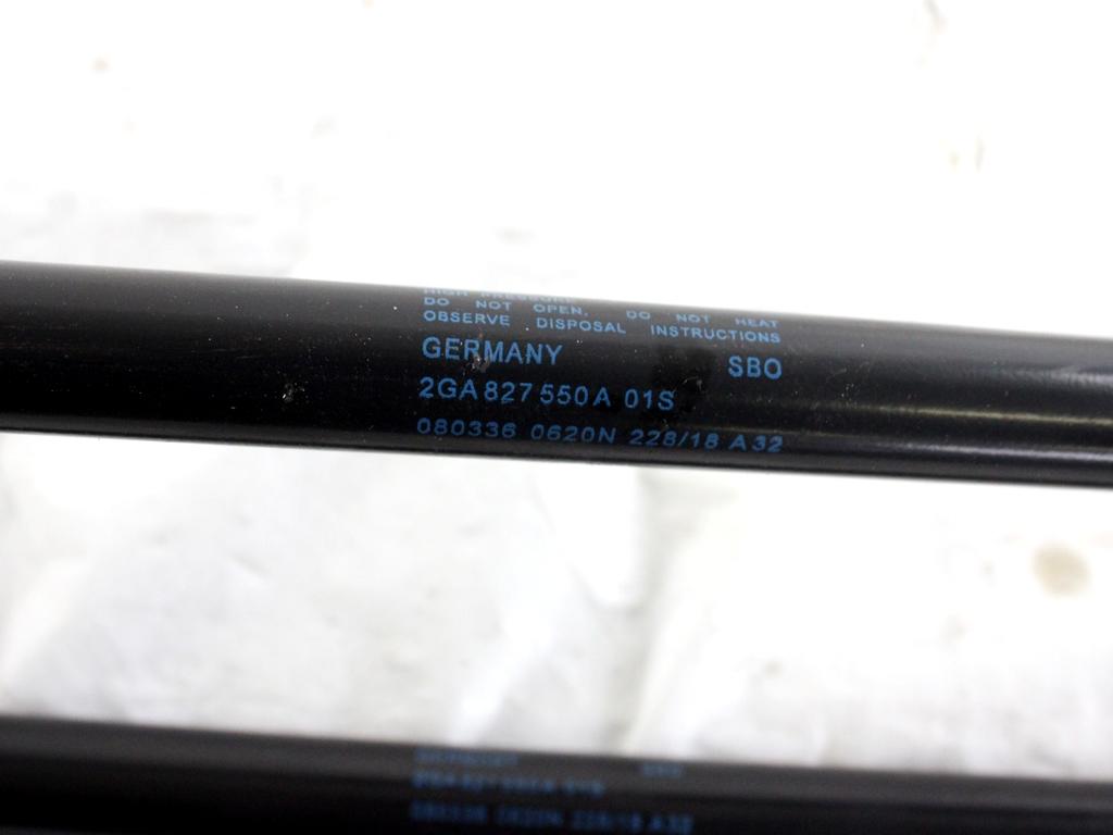 2GA827550A COPPIA PISTONCINI ASTE AMMORTIZZANTI PORTELLONE COFANO POSTERIORE BAULE VOLKSWAGEN T-ROC 1.0 B 85KW 6M 5P (2018) RICAMBIO USATO