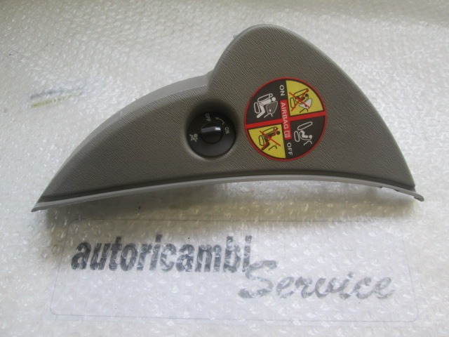 MONTA?NI DELI /  ARMATURNE PLOSCE SPODNJI OEM N. 8200541410 ORIGINAL REZERVNI DEL RENAULT TWINGO CN0 MK2 (09/2006 - 11/2011) BENZINA LETNIK 2009