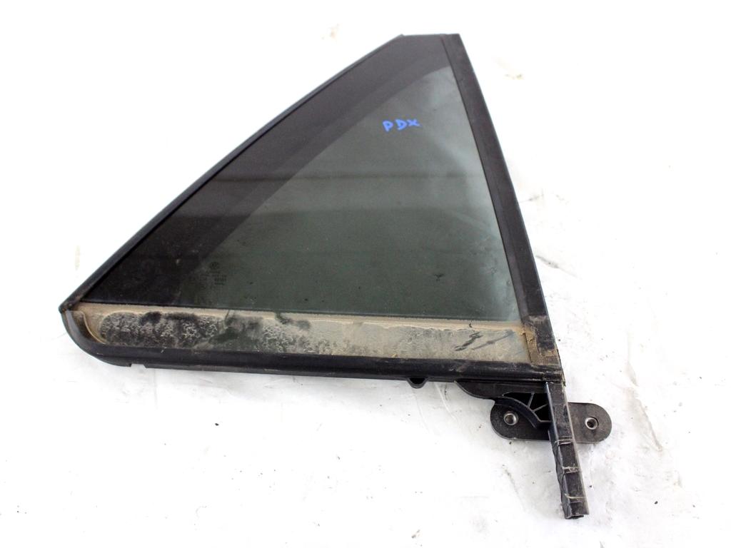 2GA845214J5AP VETRO FISSO PORTA POSTERIORE DESTRA OSCURATO VOLKSWAGEN T-ROC 1.0 B 85KW 6M 5P (2018) RICAMBIO USATO
