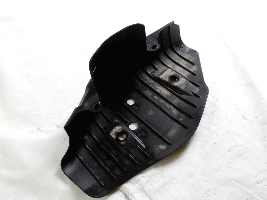 5Q0501734A PARATIA SOTTOSCOCCA RIVESTIMENTO BRACCIO OSCILLANTE POSTERIORE DESTRO VOLKSWAGEN GOLF 8 GTD 2.0 D 147KW 5P (2023) RICAMBIO USATO