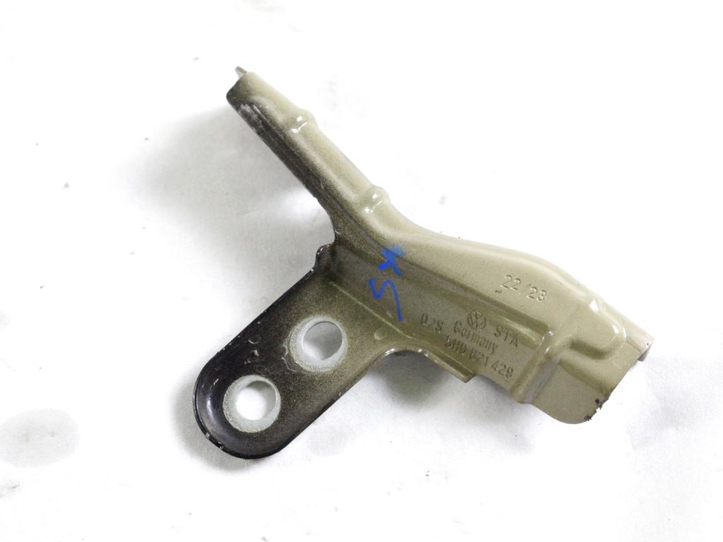 5H0821429 STAFFA SUPPORTO PARAFANGO ANTERIORE LATO SINISTRO VOLKSWAGEN GOLF 8 GTD 2.0 D 147KW 5P (2023) RICAMBIO USATO 2399519X 22.60.000.041-00