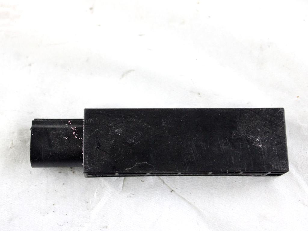 5FA171669 CENTRALINA ANTENNA RICEVITORE TELECOMANDO KEYLESS VOLKSWAGEN T-ROC 1.0 B 81KW 6M 5P (2023) RICAMBIO USATO