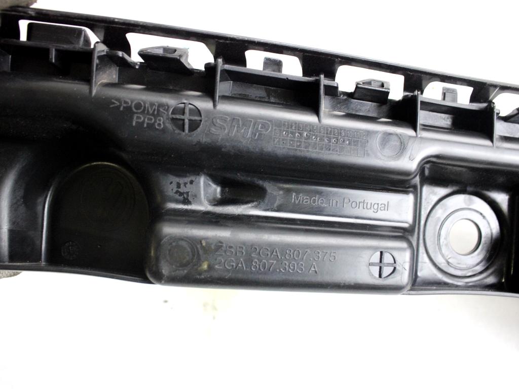 2GA807375 STAFFA SUPPORTO PARAURTI POSTERIORE LATO SINISTRO VOLKSWAGEN T-ROC 1.0 B 81KW 6M 5P (2023) RICAMBIO USATO