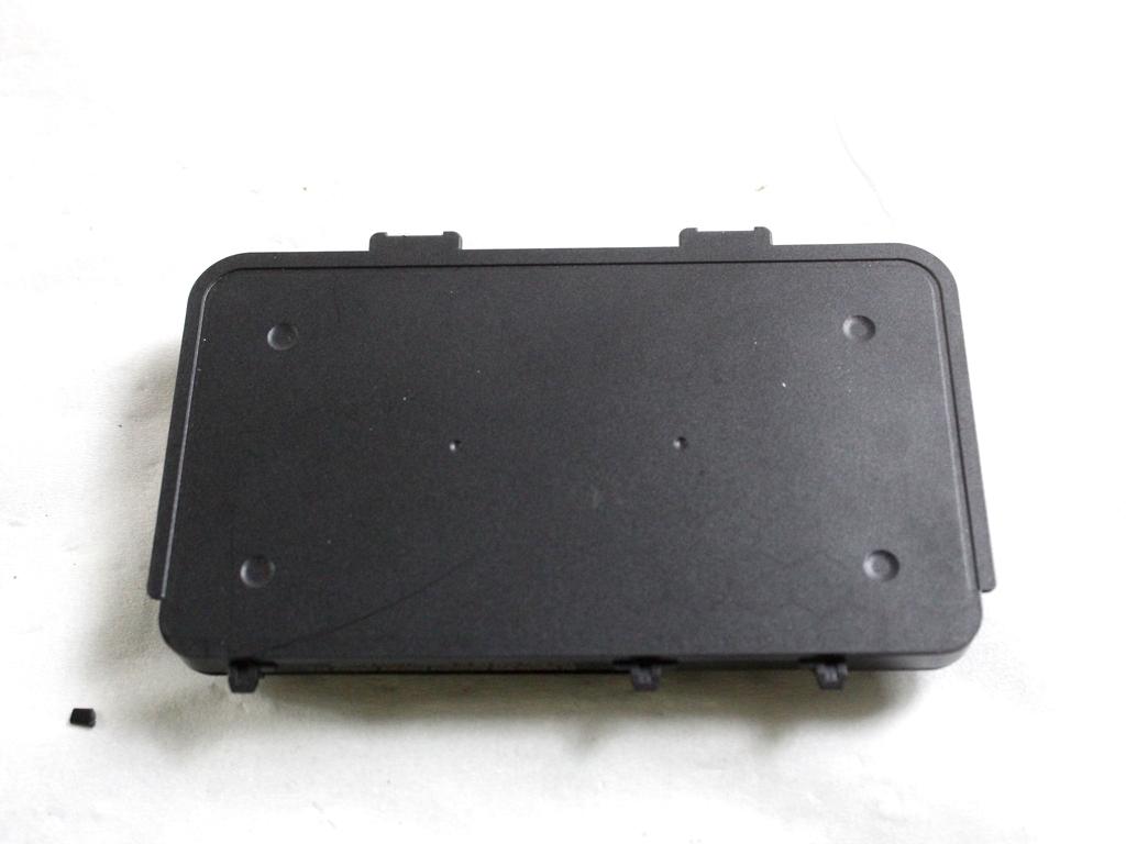 5NA980611A BASE RICARICA WIRELESS BATTERIA TELEFONO VOLKSWAGEN GOLF 8 GTD 2.0 D 147KW 5P (2023) RICAMBIO USATO