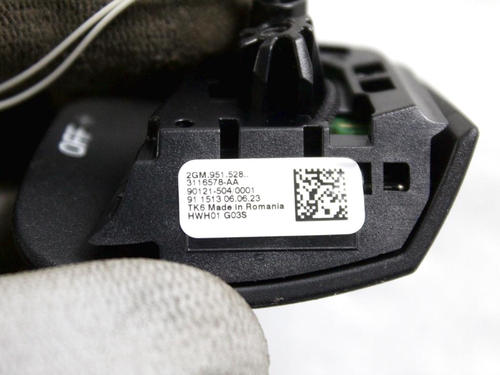 2GM951527 PALETTE COMANDI CAMBIO AUTOMATICO AL VOLANTE VOLKSWAGEN GOLF 8 GTD 2.0 D 147KW 5P (2023) RICAMBIO USATO 2GM951528