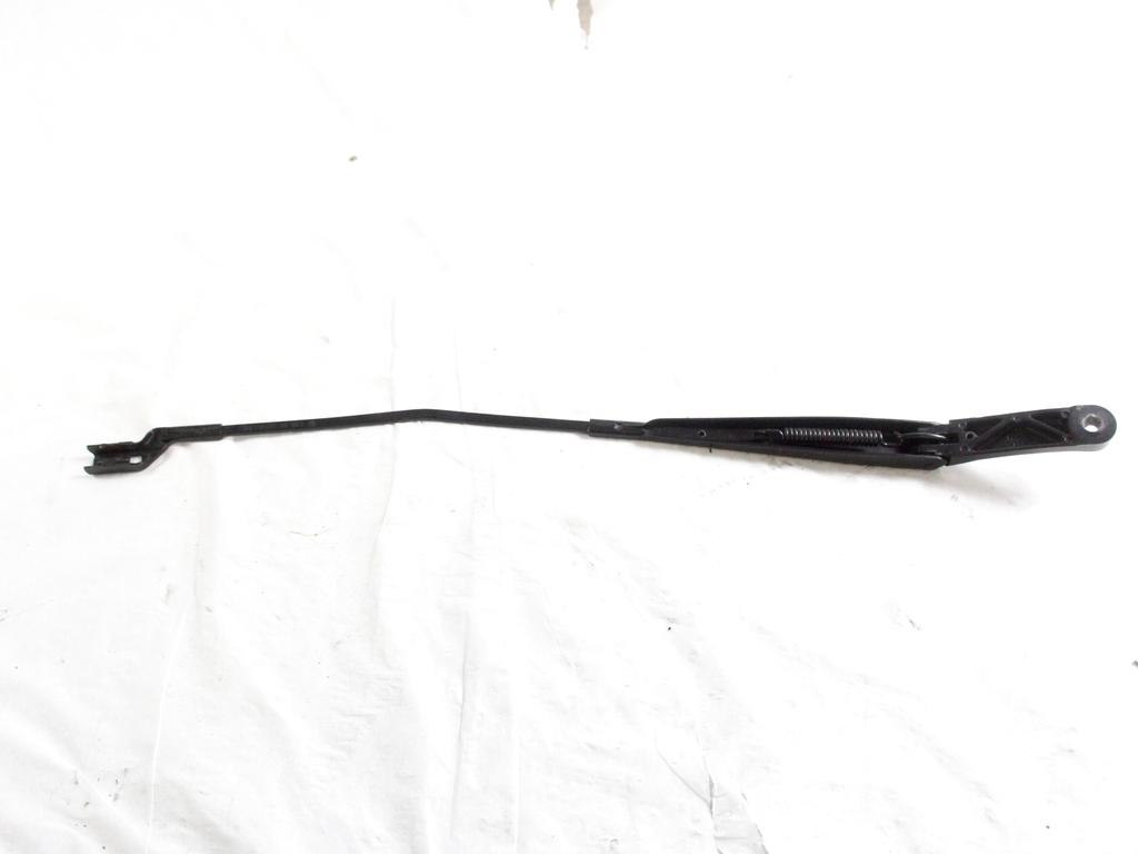 5G1955410 ASTA SUPPORTO SPAZZOLA PARABREZZA LATO DESTRO VOLKSWAGEN GOLF 8 GTD 2.0 D 147KW 5P (2023) RICAMBIO USATO