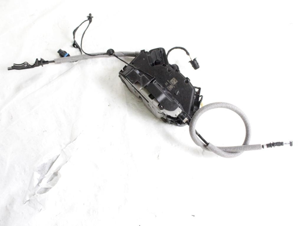 5TA839016Q CHIUSURA SERRATURA PORTA POSTERIORE DESTRA VOLKSWAGEN GOLF 8 GTD 2.0 D 147KW 5P (2023) RICAMBIO USATO