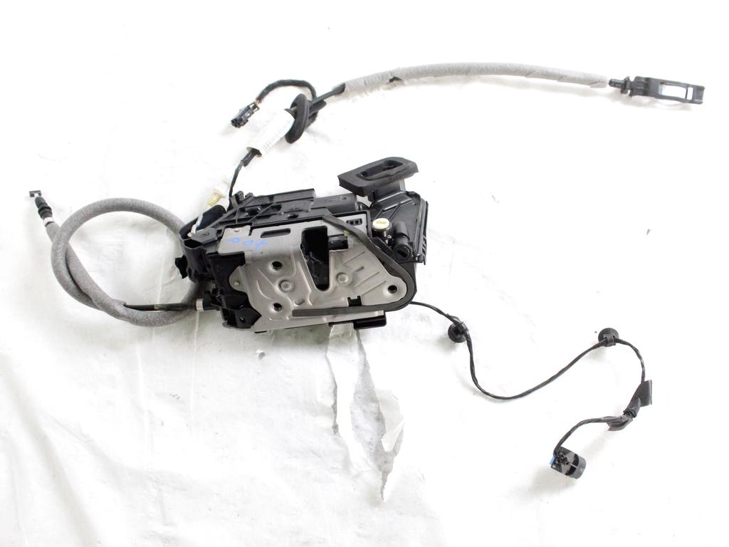 5TA839016Q CHIUSURA SERRATURA PORTA POSTERIORE DESTRA VOLKSWAGEN GOLF 8 GTD 2.0 D 147KW 5P (2023) RICAMBIO USATO