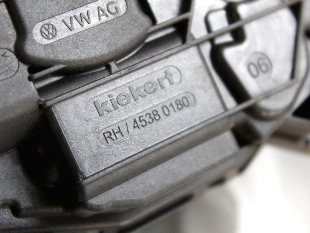 5TA839016Q CHIUSURA SERRATURA PORTA POSTERIORE DESTRA VOLKSWAGEN GOLF 8 GTD 2.0 D 147KW 5P (2023) RICAMBIO USATO