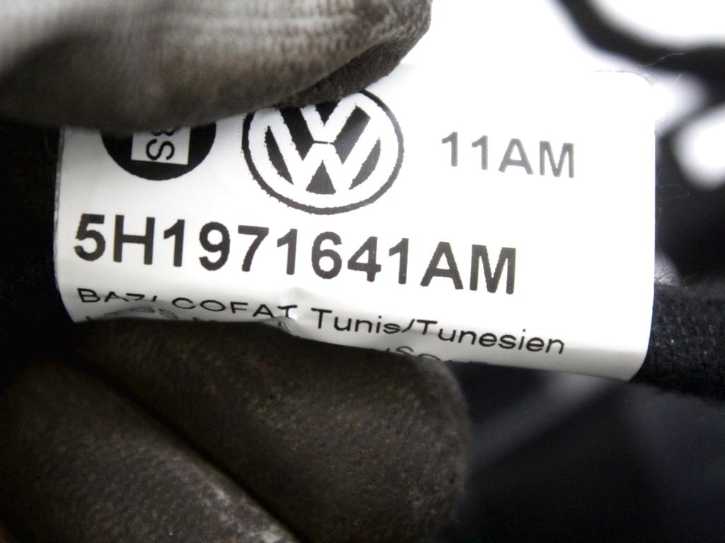 5H0863241A TUNNEL CENTRALE CON BRACCIOLO IN PELLE VOLKSWAGEN GOLF 8 GTD 2.0 D 147KW 5P (2023) RICAMBIO USATO