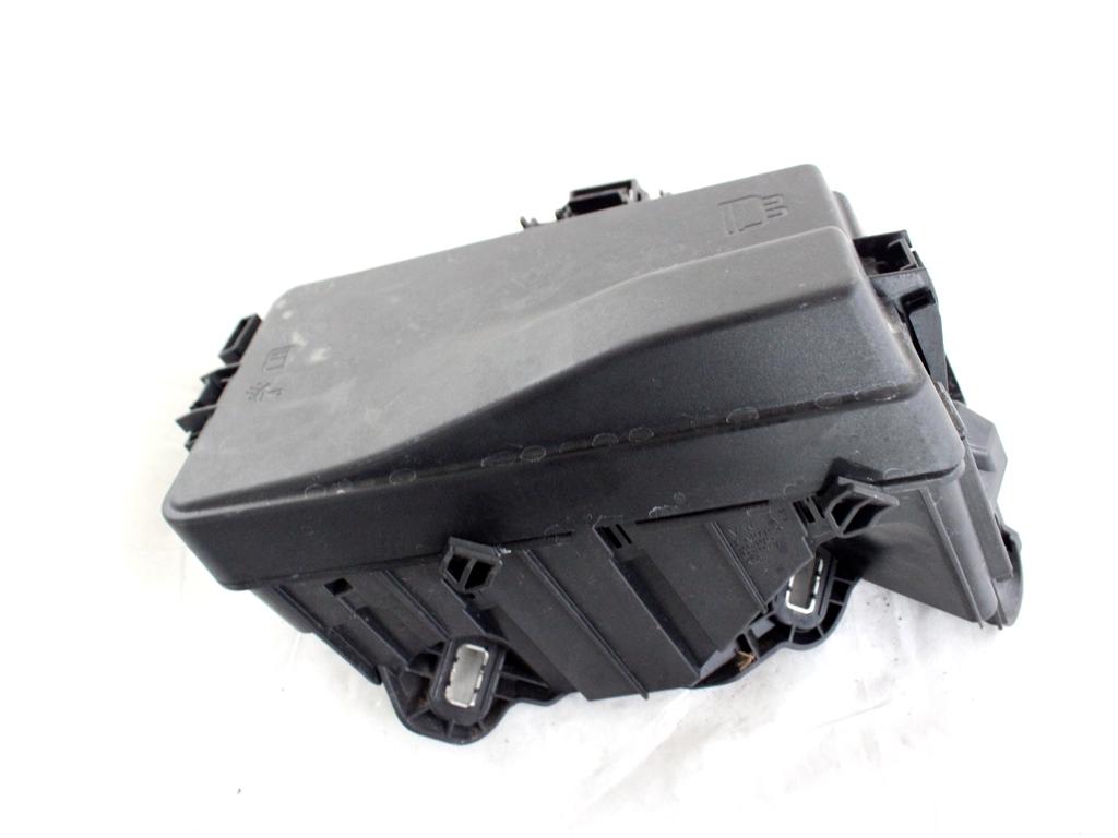 5WA907361A CENTRALINA FUSIBILIERA SCATOLA FUSIBILI RELÈ VOLKSWAGEN GOLF 8 GTD 2.0 D 147KW 5P (2023) RICAMBIO USATO