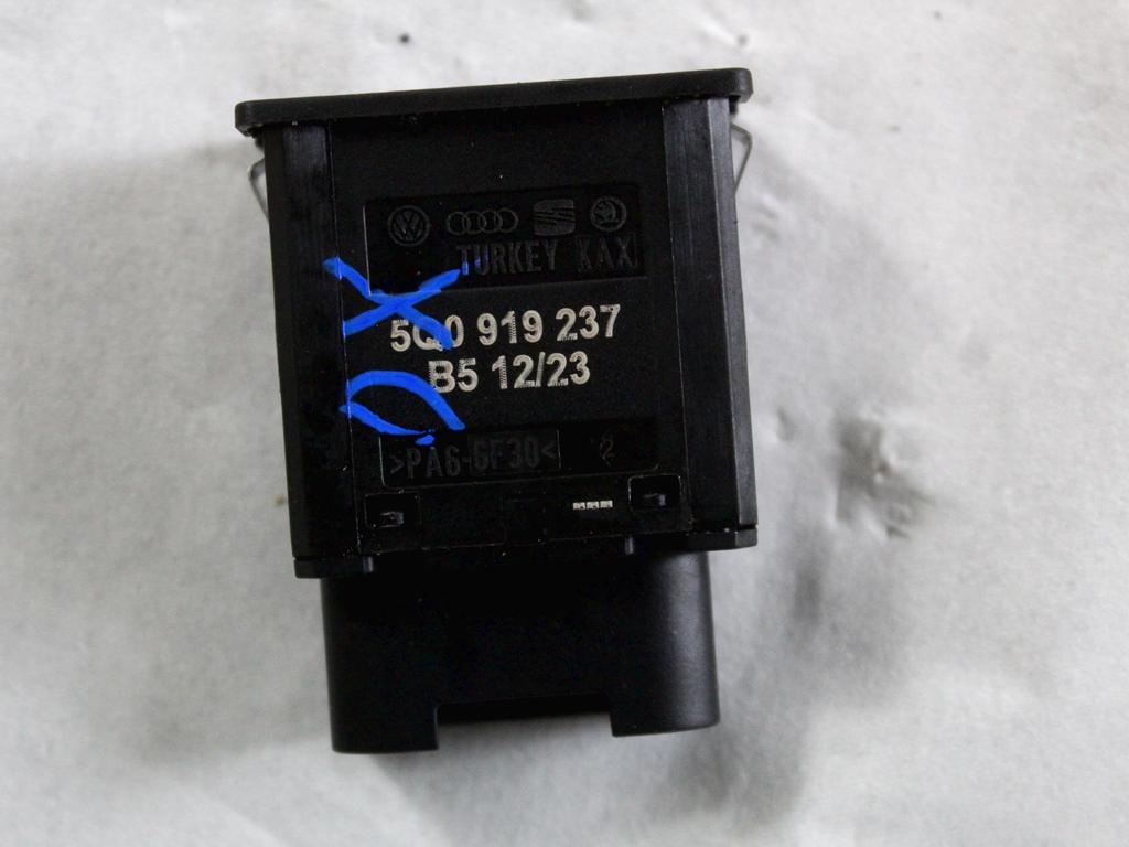 05L907309AA KIT ACCENSIONE AVVIAMENTO VOLKSWAGEN GOLF 8 GTD 2.0 D 147KW 5P (2023) RICAMBIO USATO CON CENTRALINA MOTORE, BLOCCHETTI ACCENSIONE APERTURA CON CHIAVE 5WA937086AT 2Q0905861B 5H0920340C