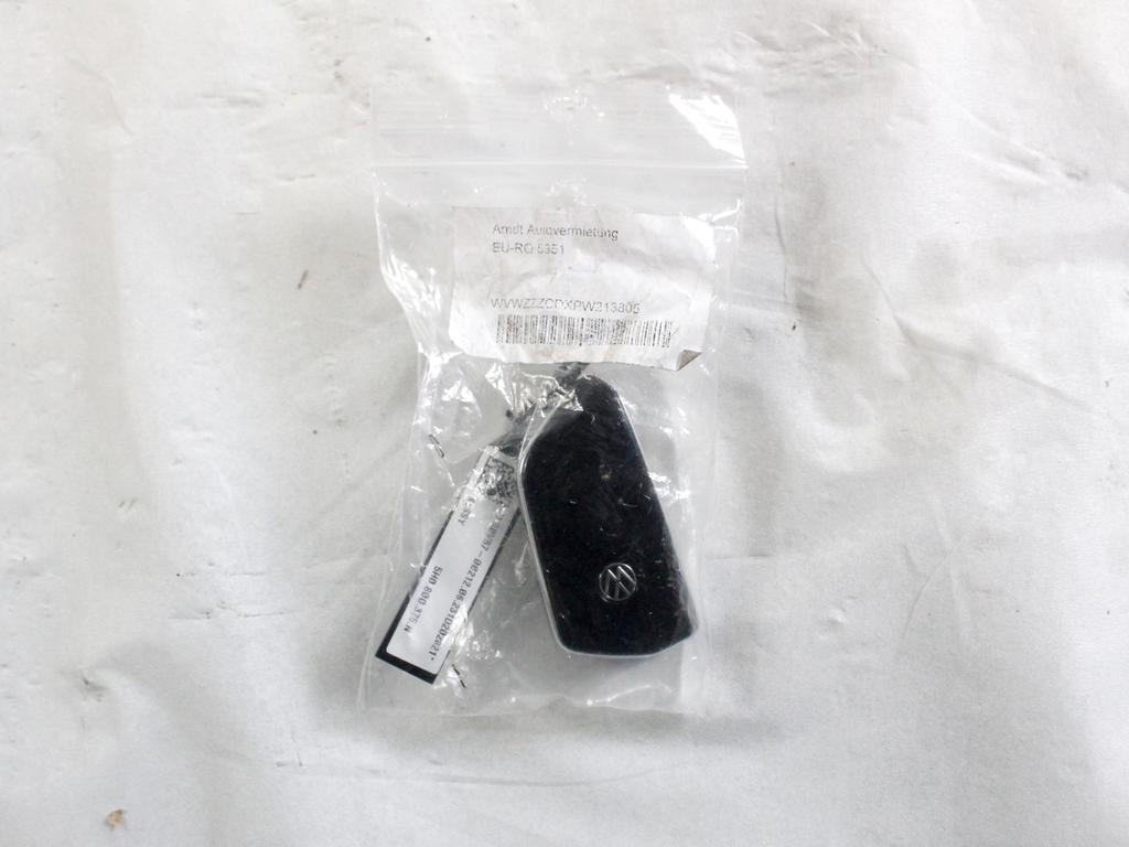 05L907309AA KIT ACCENSIONE AVVIAMENTO VOLKSWAGEN GOLF 8 GTD 2.0 D 147KW 5P (2023) RICAMBIO USATO CON CENTRALINA MOTORE, BLOCCHETTI ACCENSIONE APERTURA CON CHIAVE 5WA937086AT 2Q0905861B 5H0920340C
