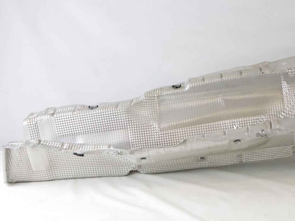5Q0825661BS PARACALORE TUBO DI SCARICO POSTERIORE VOLKSWAGEN GOLF 8 GTD 2.0 D 147KW 5P (2023) RICAMBIO USATO