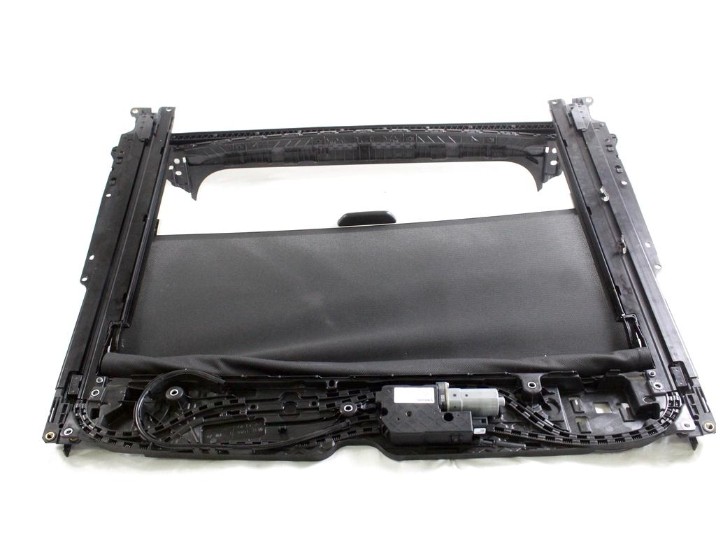 5H0877049B TELAIO VETRO TETTO APRIBILE VOLKSWAGEN GOLF 8 GTD 2.0 D 147KW 5P (2023) RICAMBIO USATO