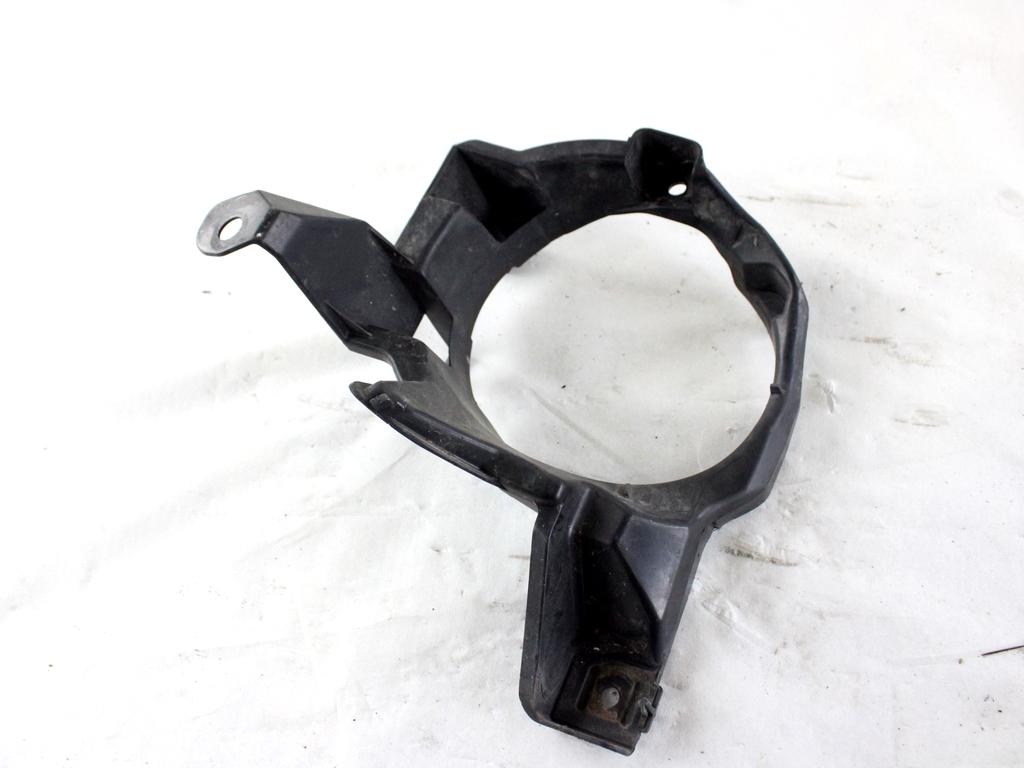 52128-42090 SUPPORTO FANALINO FENDINEBBIA PARAURTI ANTERIORE LATO SINISTRO TOYOTA RAV 4 2.0 D 91KW 5P (2017) RICAMBIO USATO