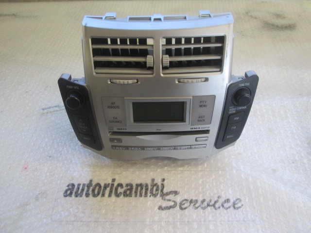 RADIO CD / OJACEVALNIK / IMETNIK HIFI OEM N. 8612052480 ORIGINAL REZERVNI DEL TOYOTA YARIS P9 MK2 (01/2006 - 2009) BENZINA LETNIK 2007