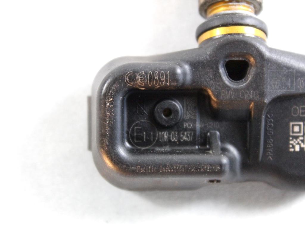 4260742021 SENSORE DI PRESSIONE DEL PNEUMATICO TOYOTA RAV 4 2.0 D 91KW 5P (2017) RICAMBIO USATO