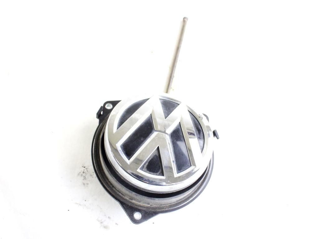 5G6827469 MANIGLIA ESTERNA PORTELLONE COFANO POSTERIORE BAULE CON STEMMA VOLKSWAGEN GOLF 7 1.6 D 81KW 6M 5P (2014) RICAMBIO USATO