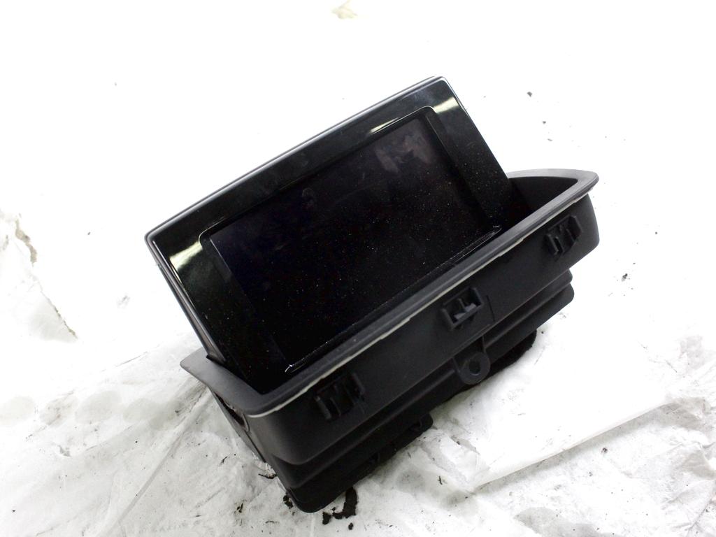 8U0857273A DISPLAY NAVIGATORE SATELLITARE AUDI Q3 2.0 D 103 KW 5P (2013) RICAMBIO USATO
