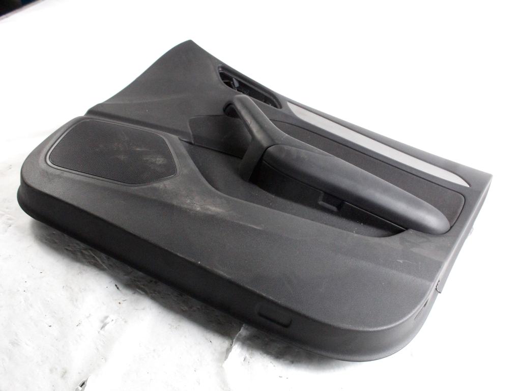 8U1867106 PANNELLO INTERNO PORTA ANTERIORE DESTRA AUDI Q3 2.0 D 103 KW 5P (2013) RICAMBIO USATO