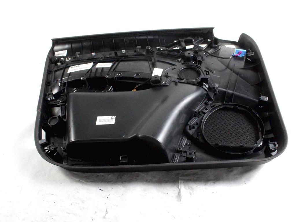 8U1867106 PANNELLO INTERNO PORTA ANTERIORE DESTRA AUDI Q3 2.0 D 103 KW 5P (2013) RICAMBIO USATO