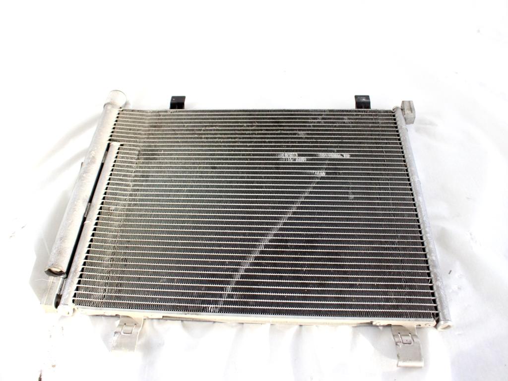1S0816411 CONDENSATORE RADIATORE CLIMATIZZATORE CLIMA A/C VOLKSWAGEN UP 1.0 M 50KW 5M 5P (2019) RICAMBIO USATO 