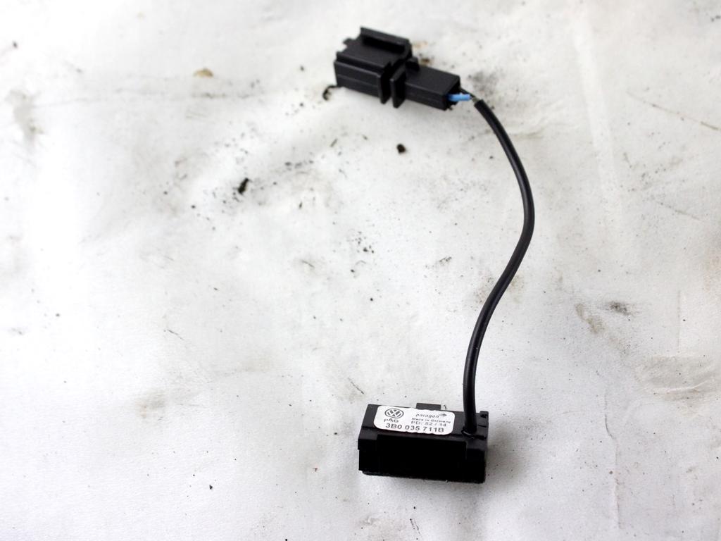 3B0035711B MICROFONO TELEFONO VIVAVOCE BLUETOOTH SKODA RAPID 1.6 D 66KW 5M 5P (2015) RICAMBIO USATO 
