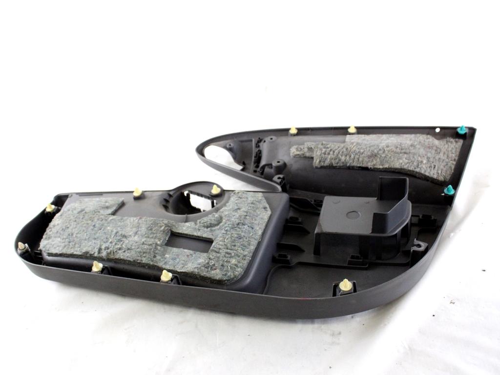 67612-0H010 PANNELLO INTERNO PORTA ANTERIORE SINISTRA TOYOTA AYGO 1.0 B 50KW 5M 5P (2010) RICAMBIO USATO 