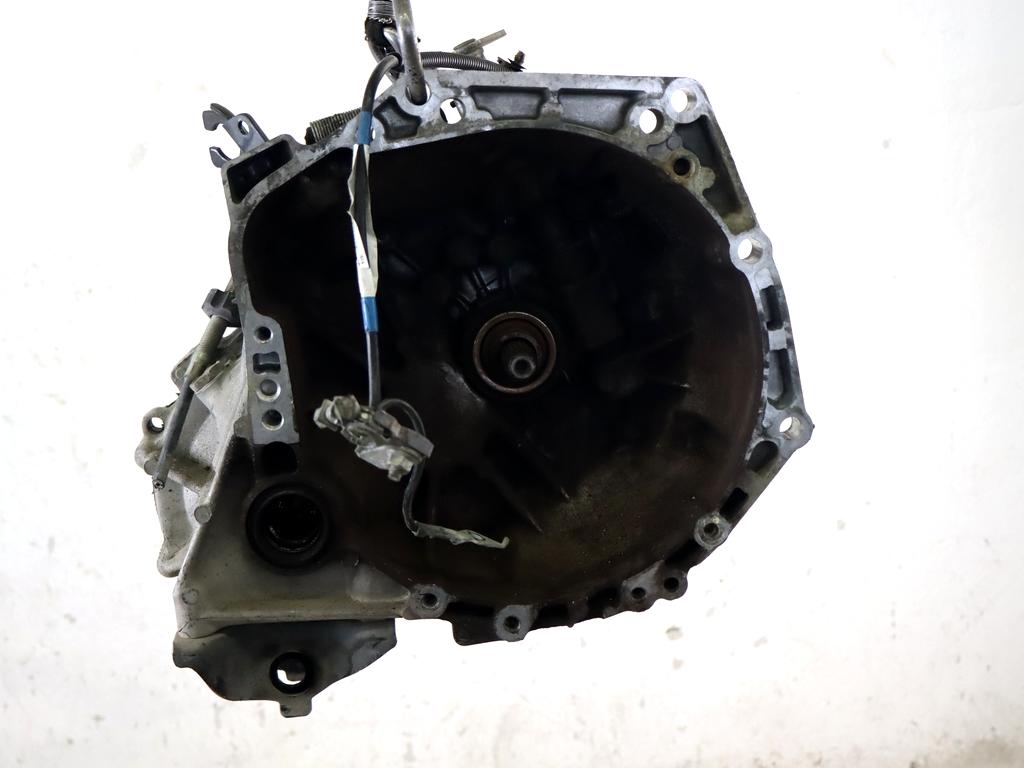 303300H012 CAMBIO MECCANICO TOYOTA AYGO 1.0 B 50KW 5M 5P (2010) RICAMBIO USATO