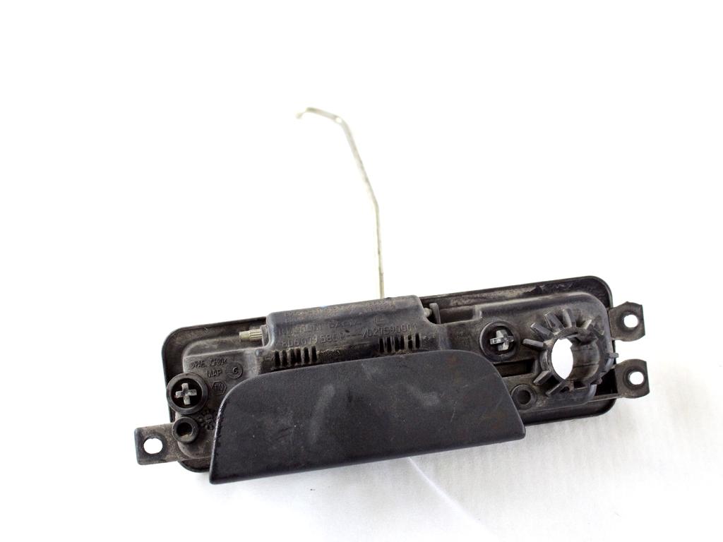 806079586R MANIGLIA ESTERNA PORTA DI CARICO A BATTENTE POSTERIORE DESTRA DACIA DOKKER 1.5 D 66KW 5M 5P (2013) RICAMBIO USATO 