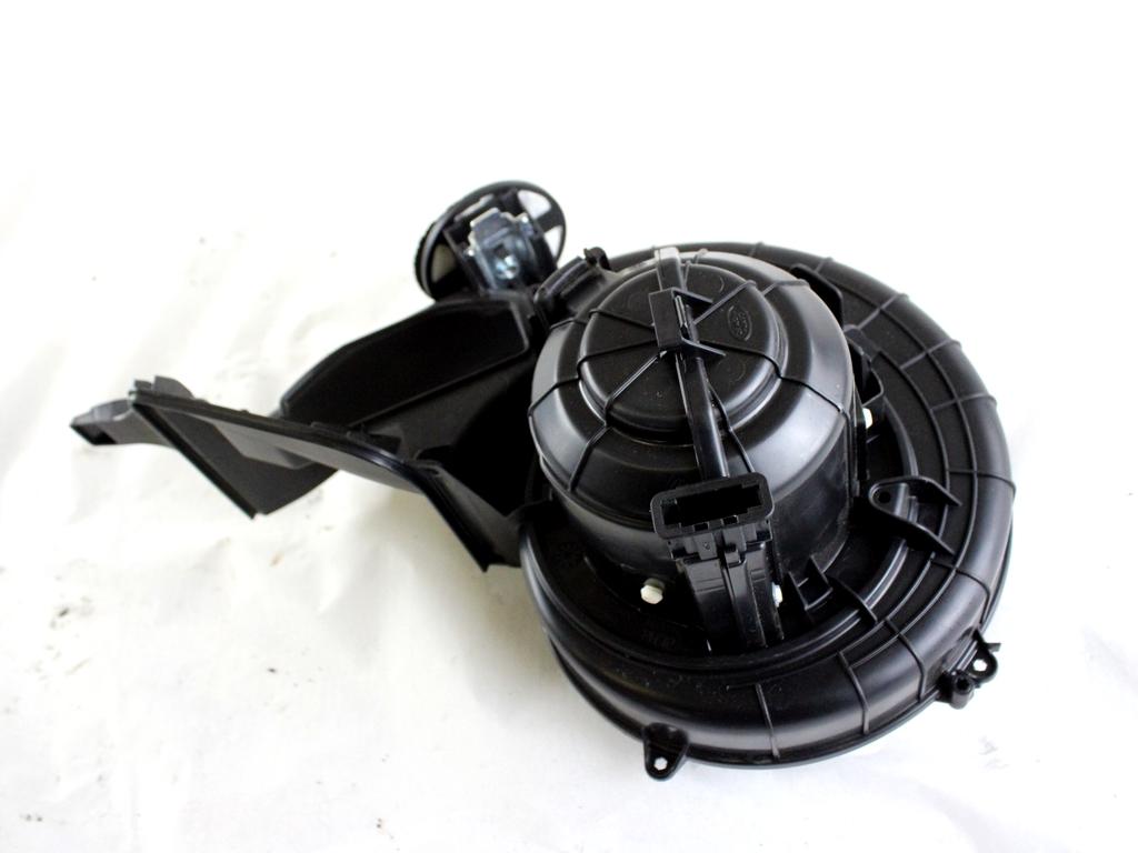 LR159881 MOTORINO VENTOLA VENTILAZIONE ABITACOLO LAND ROVER RANGE ROVER EVOQUE L551 MHEV 2.0 I 4X4 110KW AUT 5P (2019) RICAMBIO USATO 