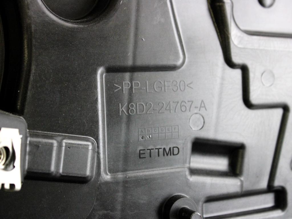 K8D2-24767-A PANNELLO SUPPORTO MECCANISMO ALZA-CRISTALLO PORTA POSTERIORE SINISTRA LAND ROVER RANGE ROVER EVOQUE L551 MHEV 2.0 I 4X4 110KW AUT 5P (2019) RICAMBIO USATO