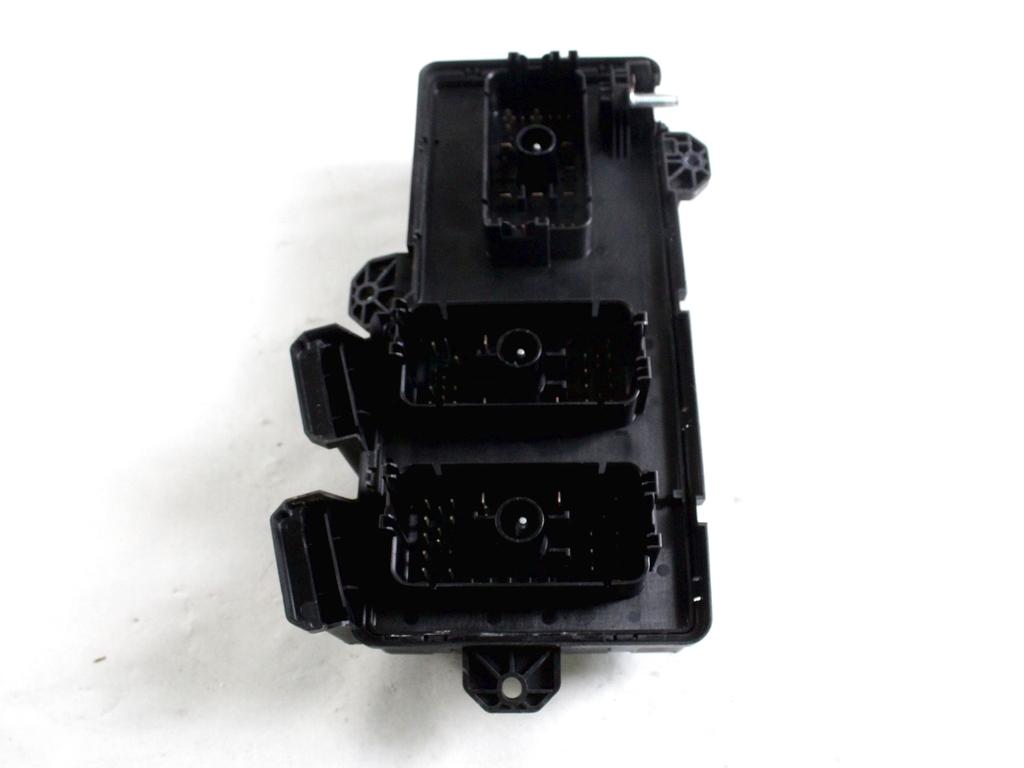 KY32-12B684-FBA KIT ACCENSIONE AVVIAMENTO LAND ROVER RANGE ROVER EVOQUE L551 MHEV 2.0 I 4X4 110KW AUT 5P (2019) RICAMBIO USATO CON CENTRALINA MOTORE,BLOCCHETTI ACCENSIONE APERTURA CON DOPPIA CHIAVE K8D2-19H440-AB, HPLA-3K772-AB, K8D2-14A073-AC