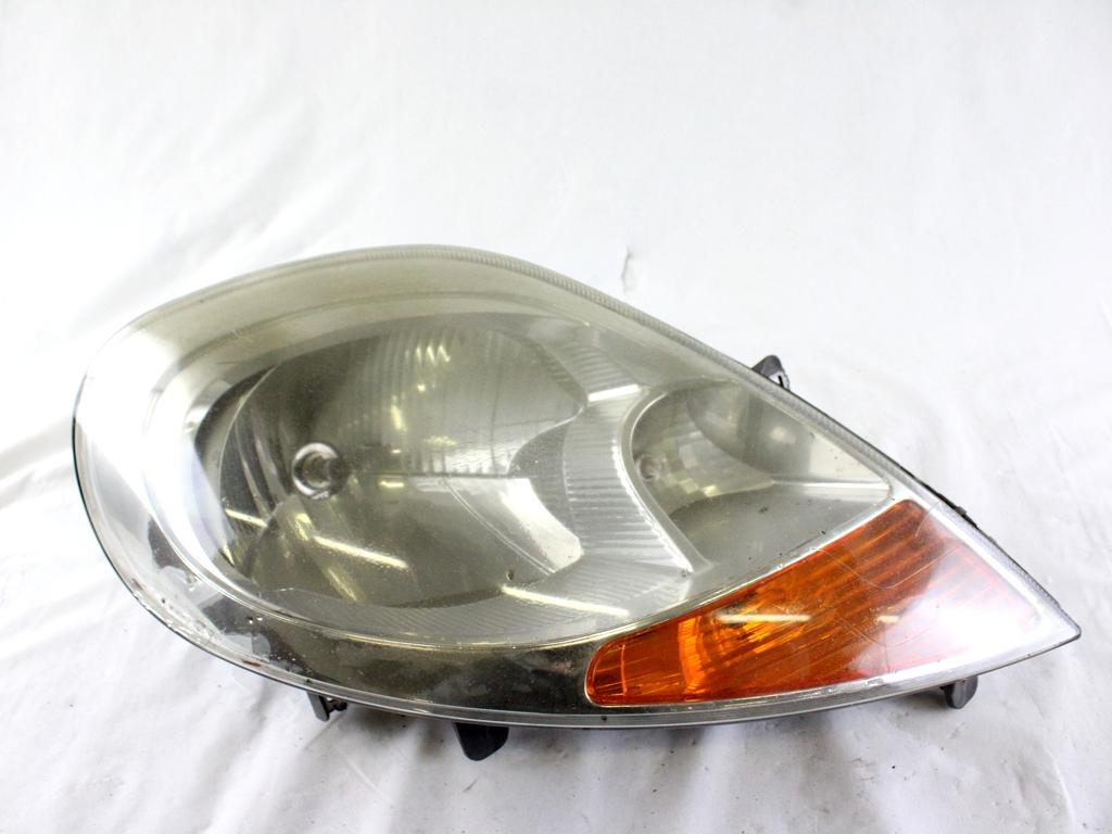 8200701353 FARO FANALE ANTERIORE DESTRO RENAULT TRAFIC 2.0 D 84KW 6M 2P (2007) RICAMBIO USATO 