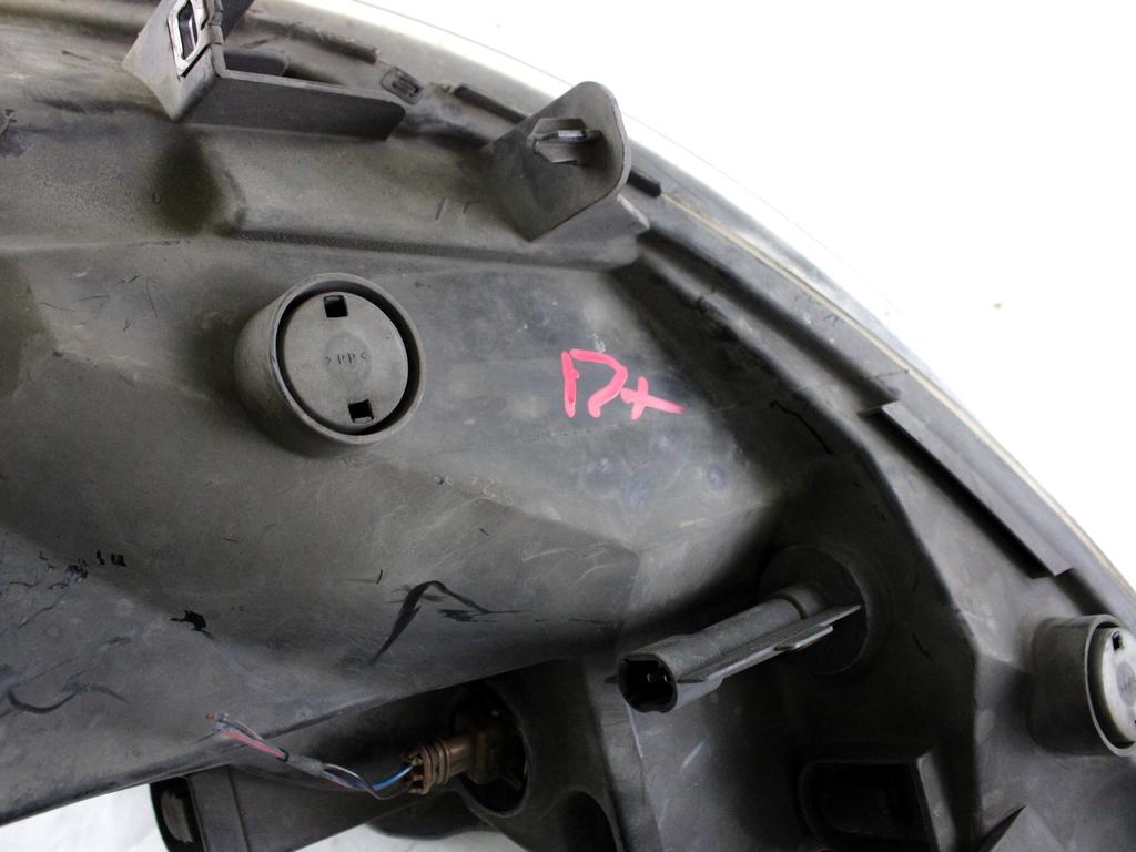 8200701353 FARO FANALE ANTERIORE DESTRO RENAULT TRAFIC 2.0 D 84KW 6M 2P (2007) RICAMBIO USATO 