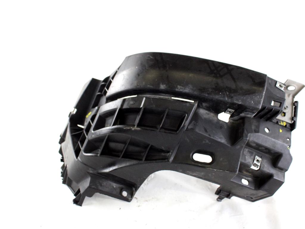 620350102R SUPPORTI PARAURTI ANTERIORE LATO SINISTRO RENAULT TRAFIC 2.0 D 84KW 6M 2P (2007) RICAMBIO USATO