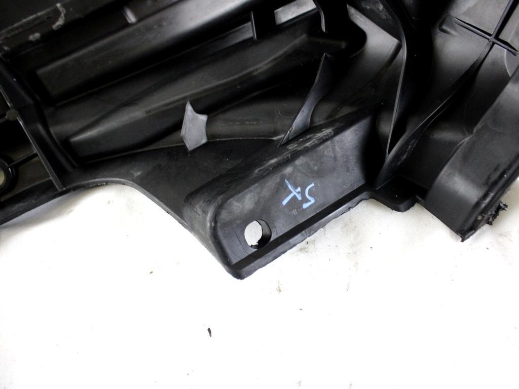 620350102R SUPPORTI PARAURTI ANTERIORE LATO SINISTRO RENAULT TRAFIC 2.0 D 84KW 6M 2P (2007) RICAMBIO USATO