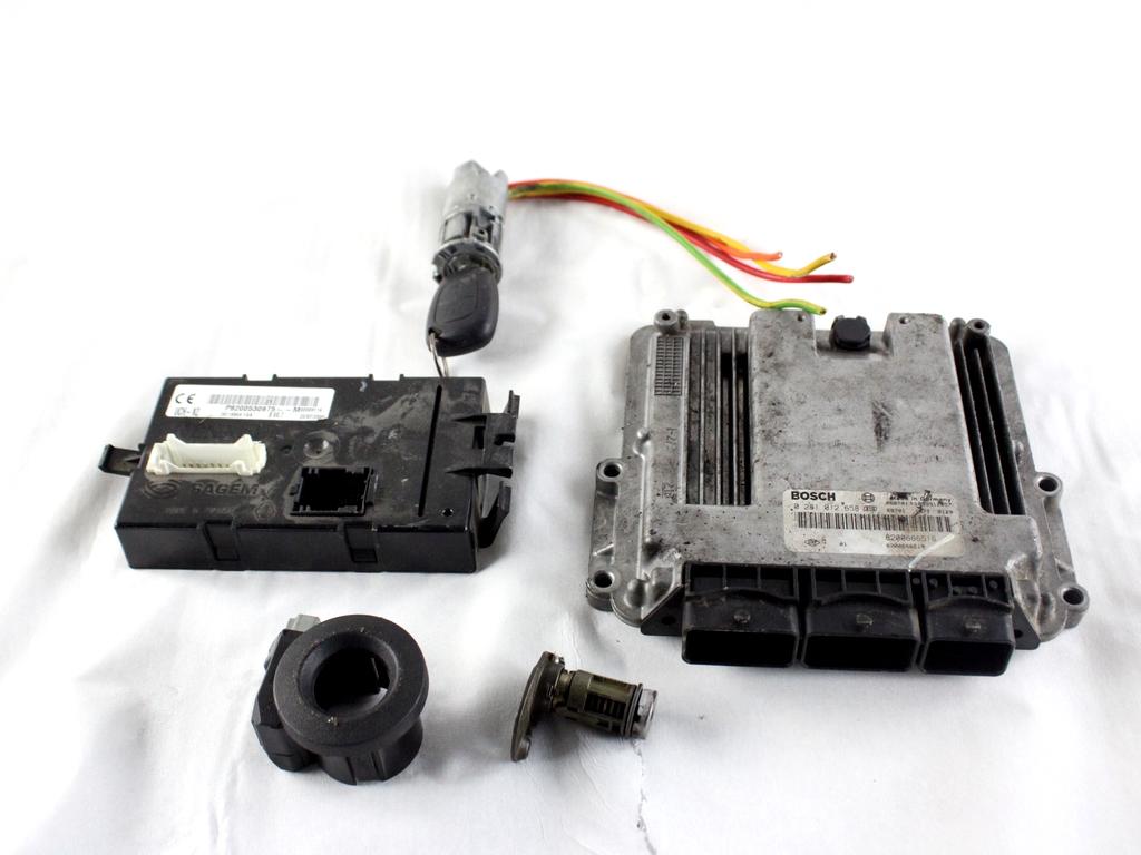 8200666516 KIT ACCENSIONE AVVIAMENTO RENAULT TRAFIC 2.0 D 84KW 6M 2P (2007) RICAMBIO USATO CON CENTRALINA MOTORE, BLOCCHETTI ACCENSIONE APERTURA CON CHIAVE 8200530975