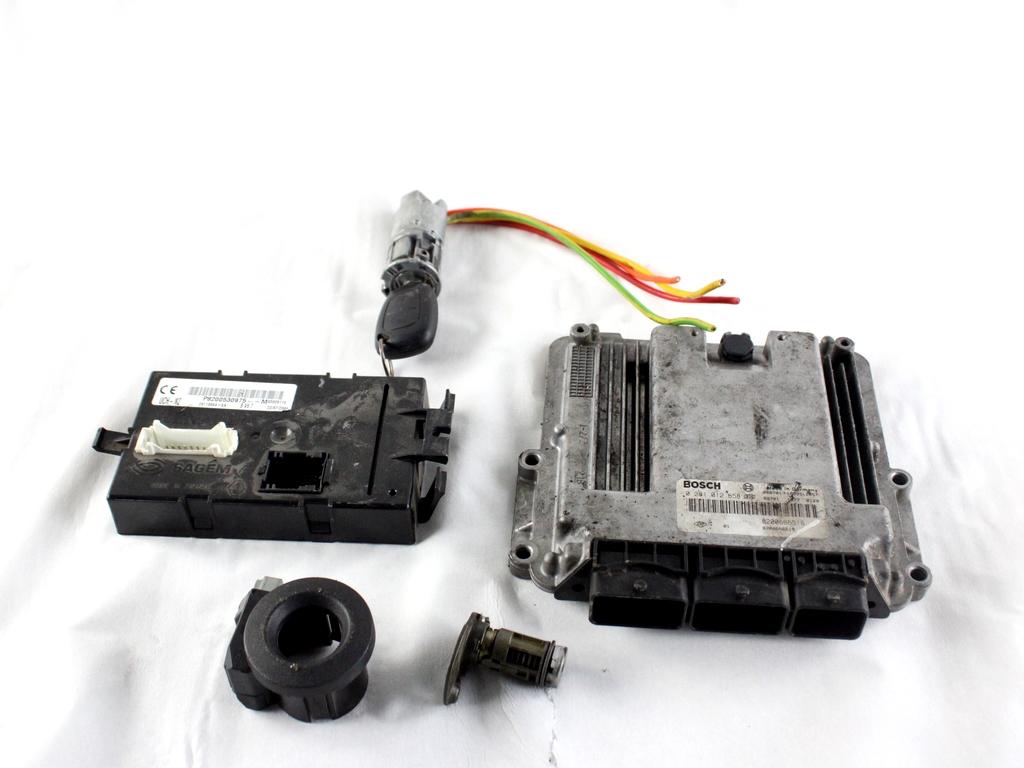 8200666516 KIT ACCENSIONE AVVIAMENTO RENAULT TRAFIC 2.0 D 84KW 6M 2P (2007) RICAMBIO USATO CON CENTRALINA MOTORE, BLOCCHETTI ACCENSIONE APERTURA CON CHIAVE 8200530975