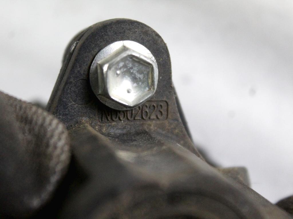 B000642080 COMANDO INTERRUTTORE PORTELLONE COFANO POSTERIORE BAULE CITROEN C1 1.0 B 50KW 5M 5P (2007) RICAMBIO USATO