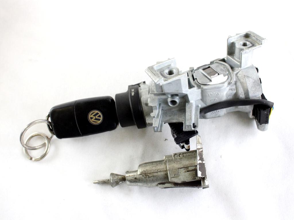 03L906022LF KIT ACCENSIONE AVVIAMENTO VOLKSWAGEN GOLF 6 2.0 D 81KW 5M 5P (2009) RICAMBIO USATO CON CENTRALINA MOTORE, QUADRO STRUMENTI, BLOCCHETTI ACCENSIONE APERTURA CON CHIAVE 1K0937086A 5K0920860E